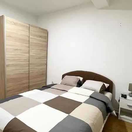 Apartment Delete 7 Altina-zemun